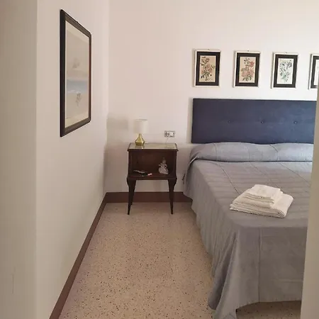 Le Doppia Con Bagno Privato E Terrazza 3* Casarano