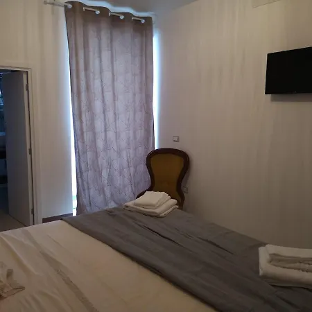 Le Doppia Con Bagno Privato E Terrazza Vendégház