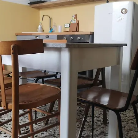 Le Indipendenti Con Uso Di Cucina E Terrazza Attrezzata 3*