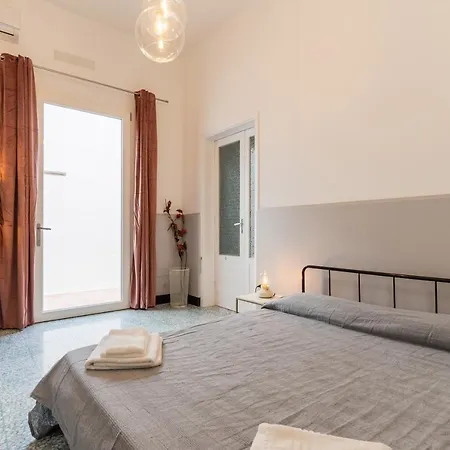 Le Indipendenti Con Uso Di Cucina E Terrazza Attrezzata 3*